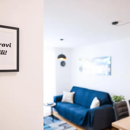 Lorenzo Apartment *