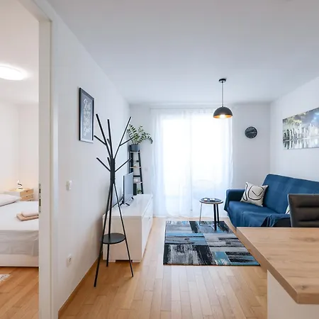 Apartment Lorenzo *